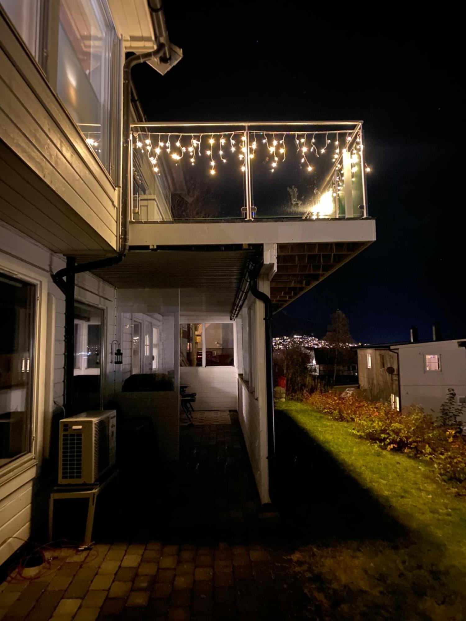 Polar Cozy Apartment - With View And Free Parking トロムソ エクステリア 写真